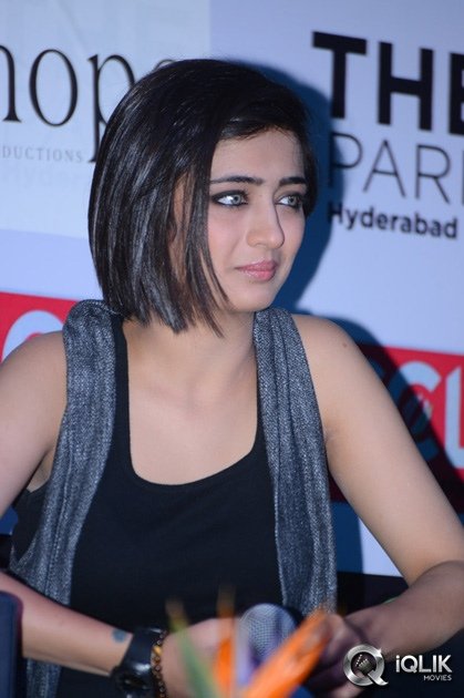 Akshara-Haasan-at-Shamitabh-Movie-Press-Meet